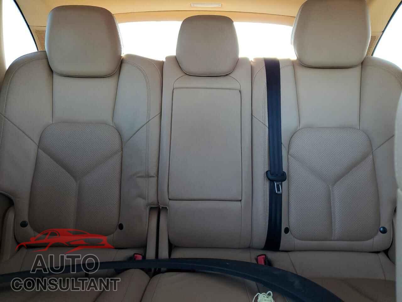 PORSCHE CAYENNE 2012 - WP1AA2A24CLA04826