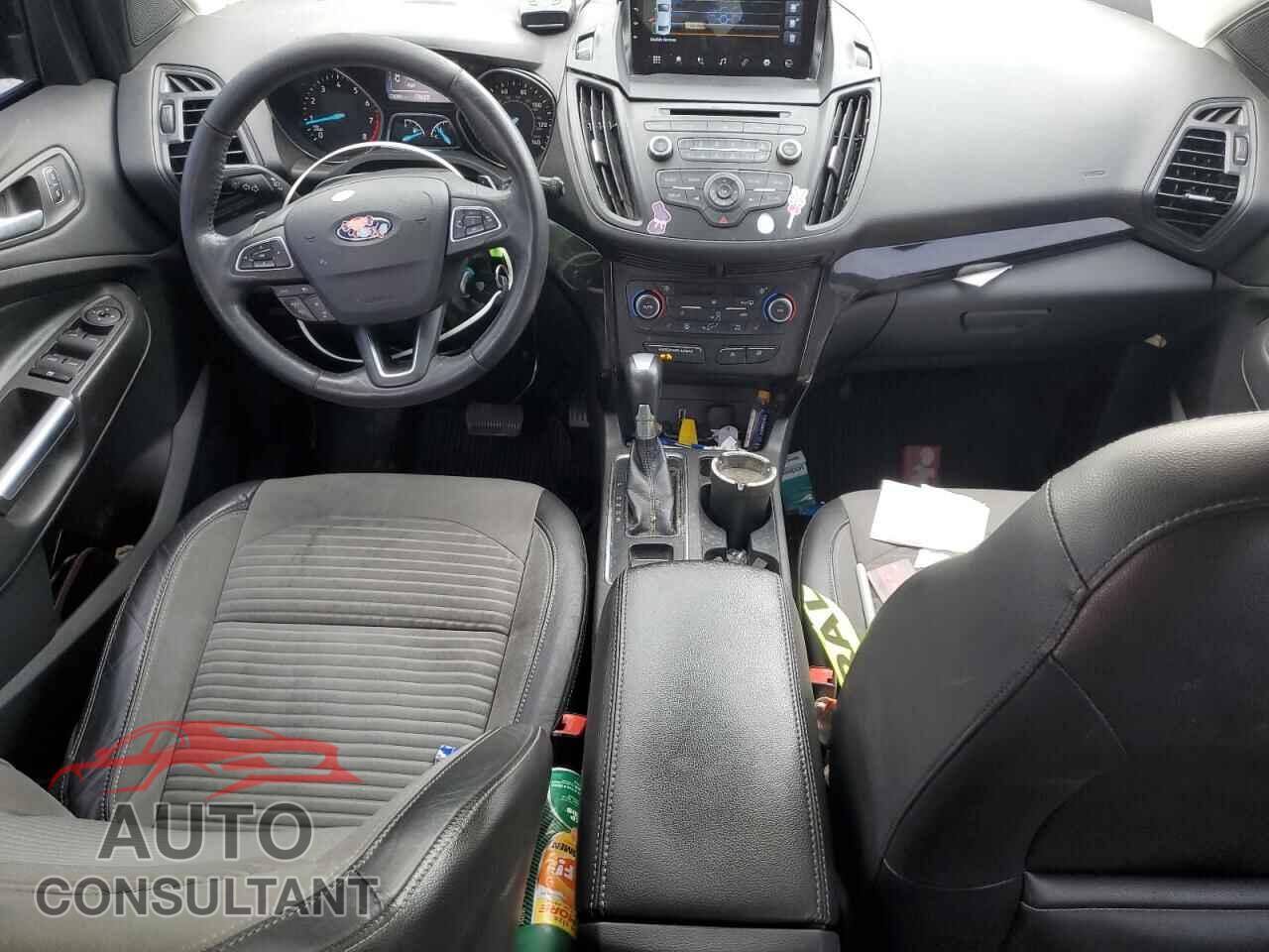 FORD ESCAPE 2018 - 1FMCU9GD2JUC86096