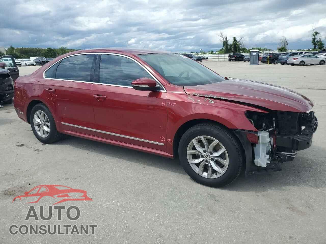 VOLKSWAGEN PASSAT 2017 - 1VWAT7A35HC083977