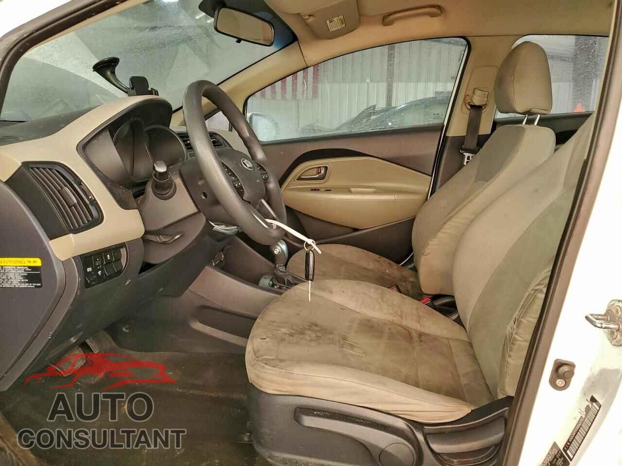 KIA RIO 2014 - KNADM5A31E6376509