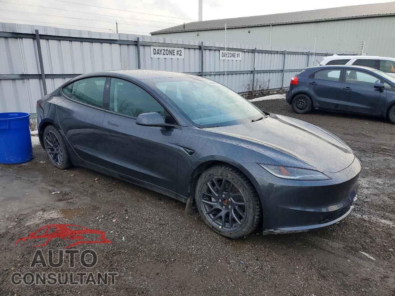 TESLA MODEL 3 2024 - LRW3E7EB6RC101084