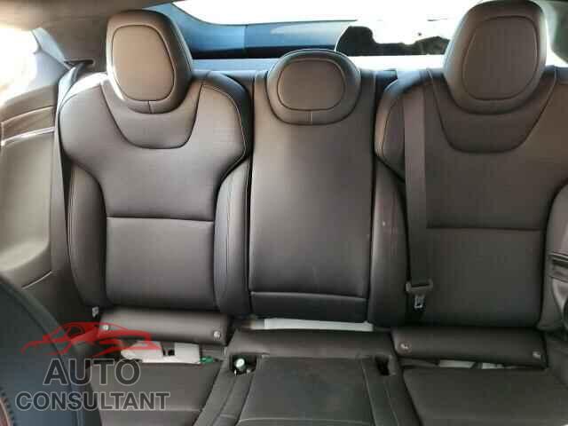 TESLA MODEL S 2022 - 5YJSA1E50NF471509