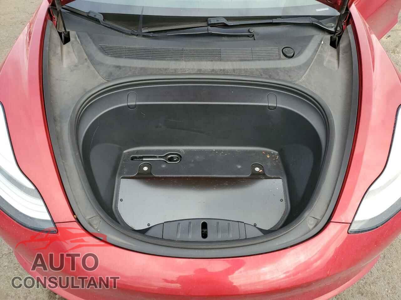 TESLA MODEL 3 2018 - 5YJ3E1EB3JF094389