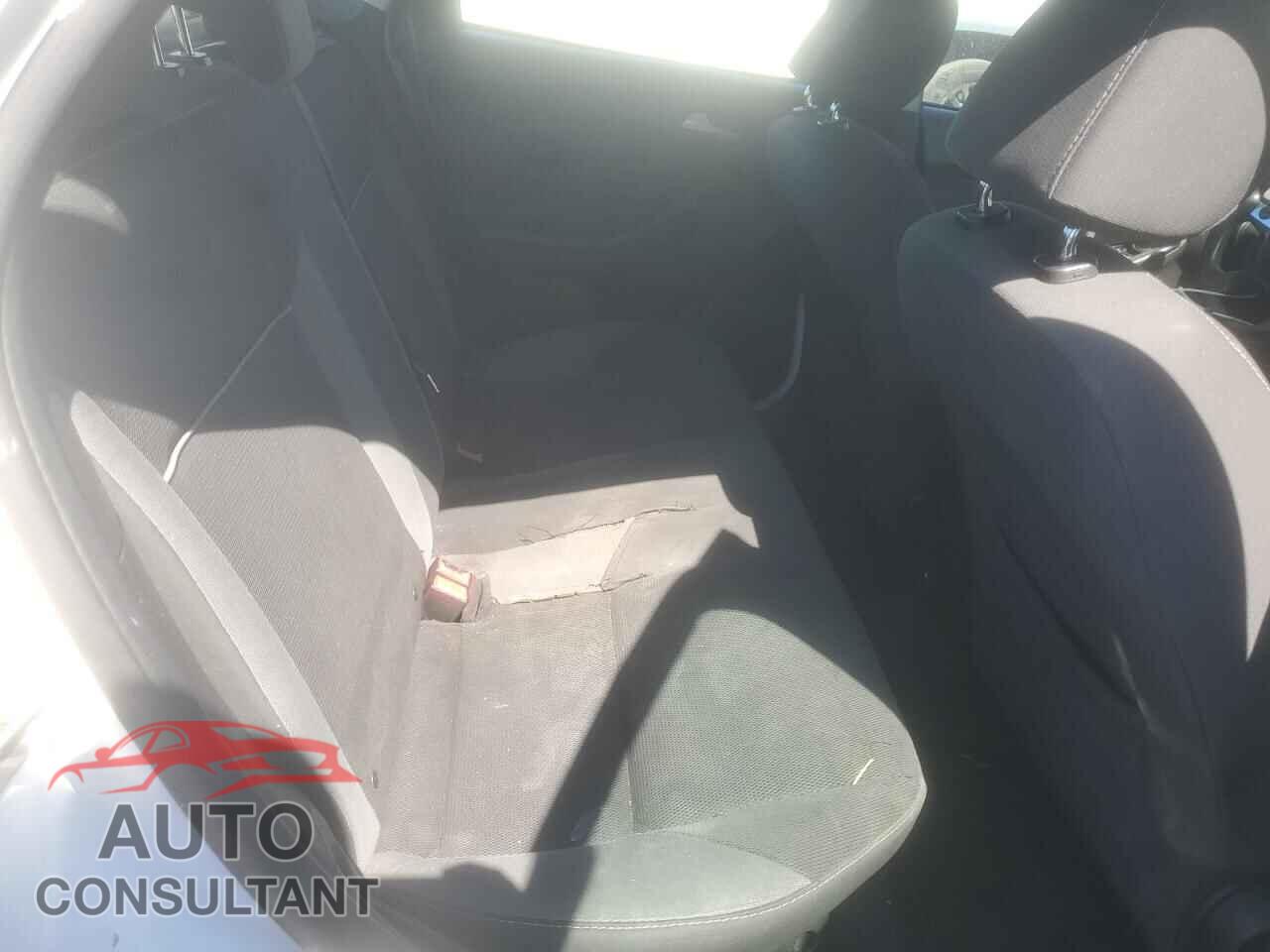 FORD FOCUS 2014 - 1FADP3F22EL400774