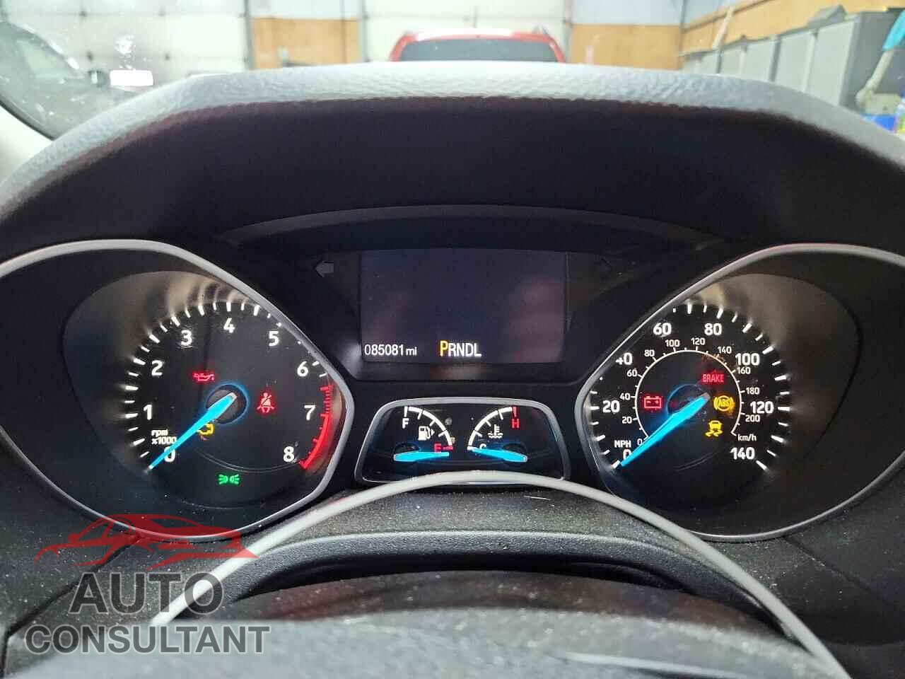 FORD FOCUS 2015 - 1FADP3F20FL374354