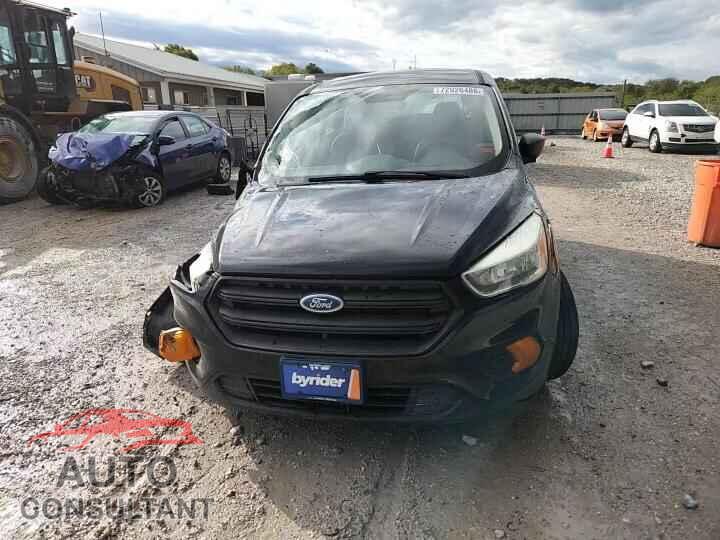 FORD ESCAPE 2017 - 1FMCU0F79HUC51007