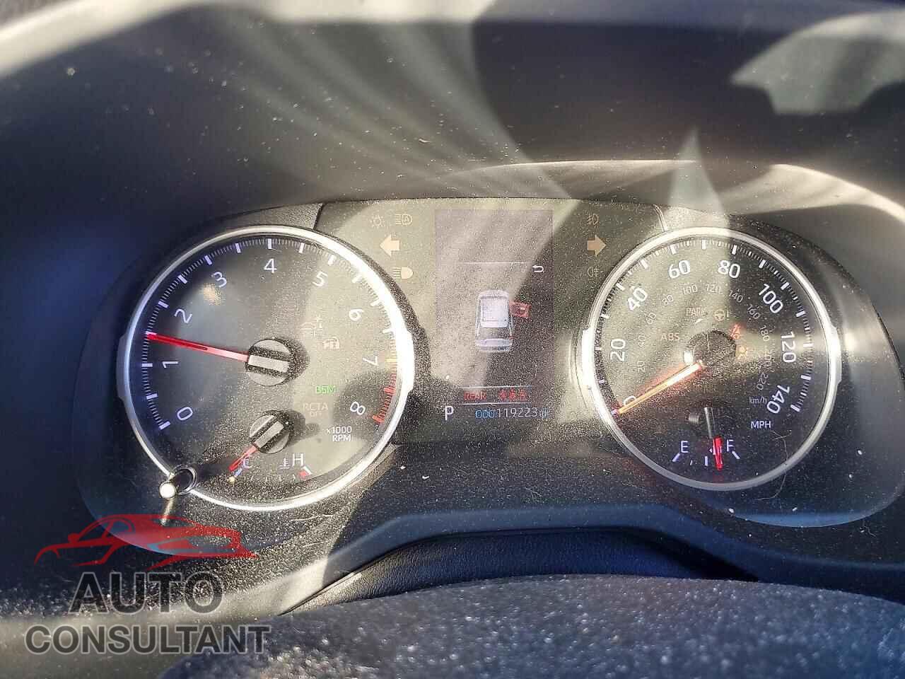 TOYOTA RAV4 2019 - JTMP1RFV8KD513379