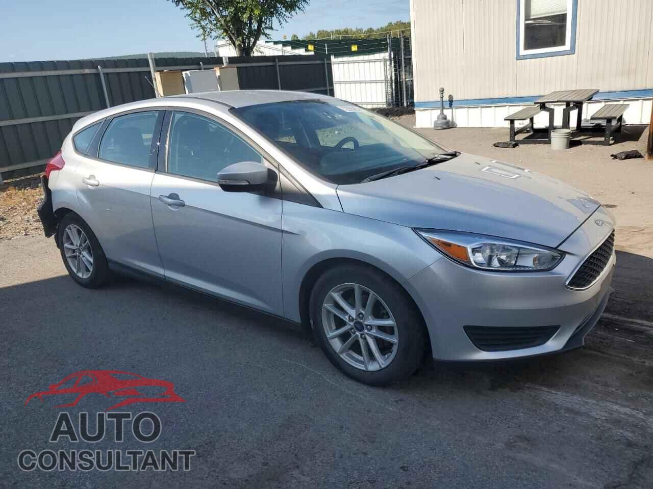 FORD FOCUS 2016 - 1FADP3K28GL323563