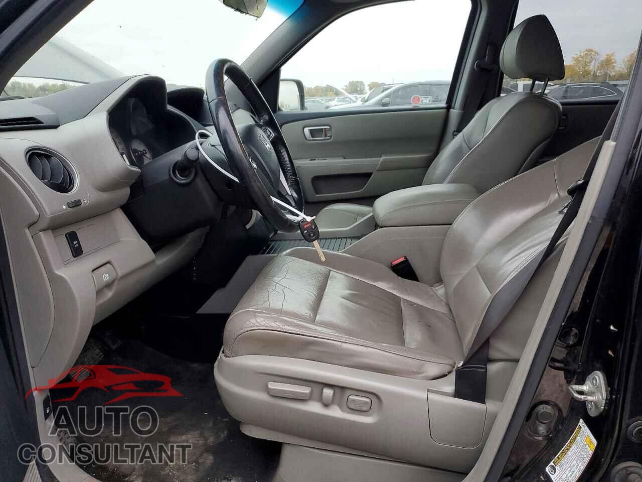 HONDA PILOT 2011 - 5FNYF4H53BB506421