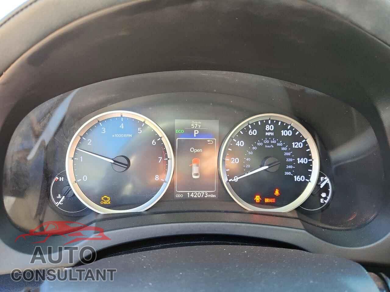 LEXUS IS 2015 - JTHBF1D21F5052031