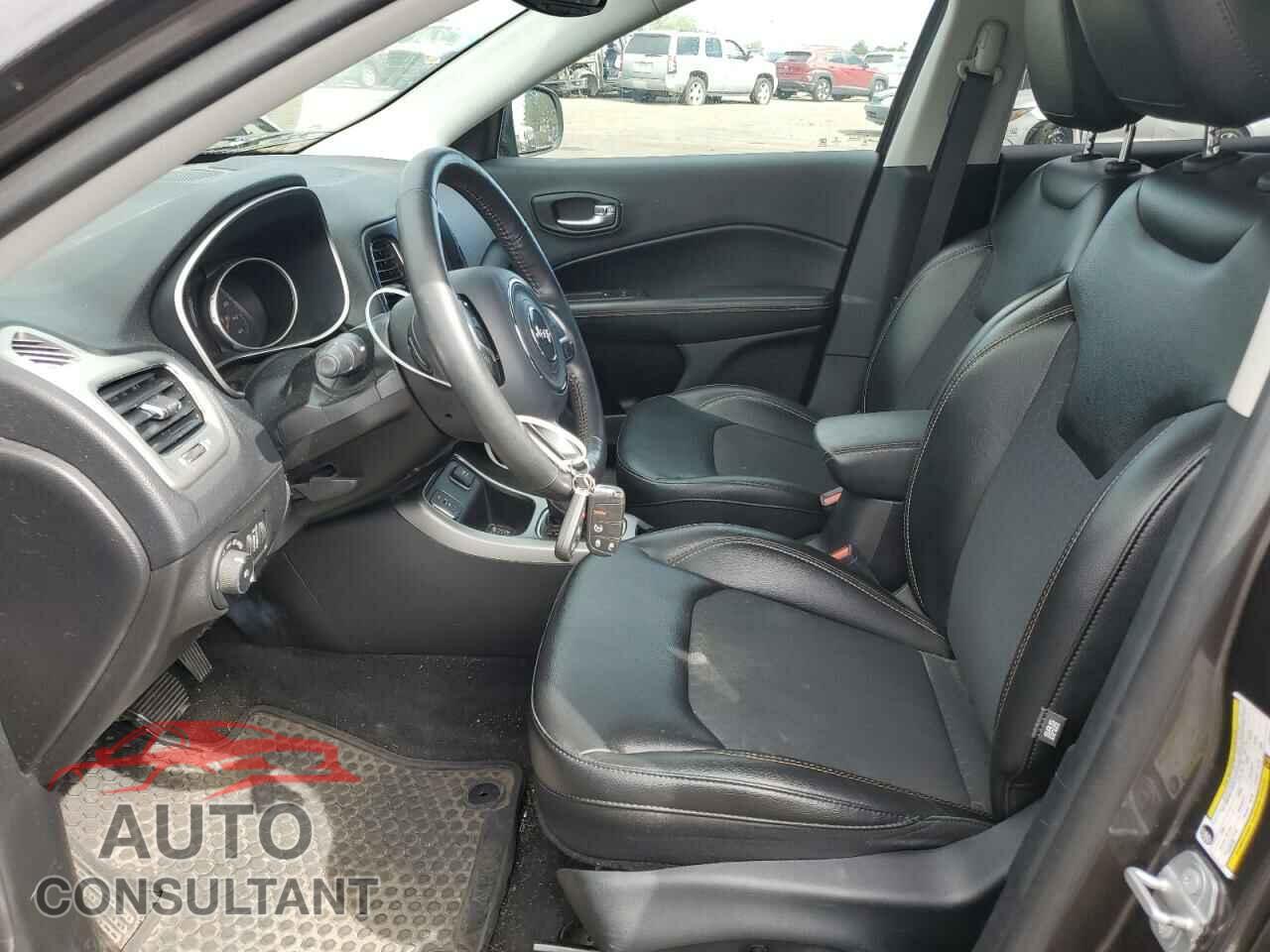 JEEP COMPASS 2018 - 3C4NJCBB9JT502402