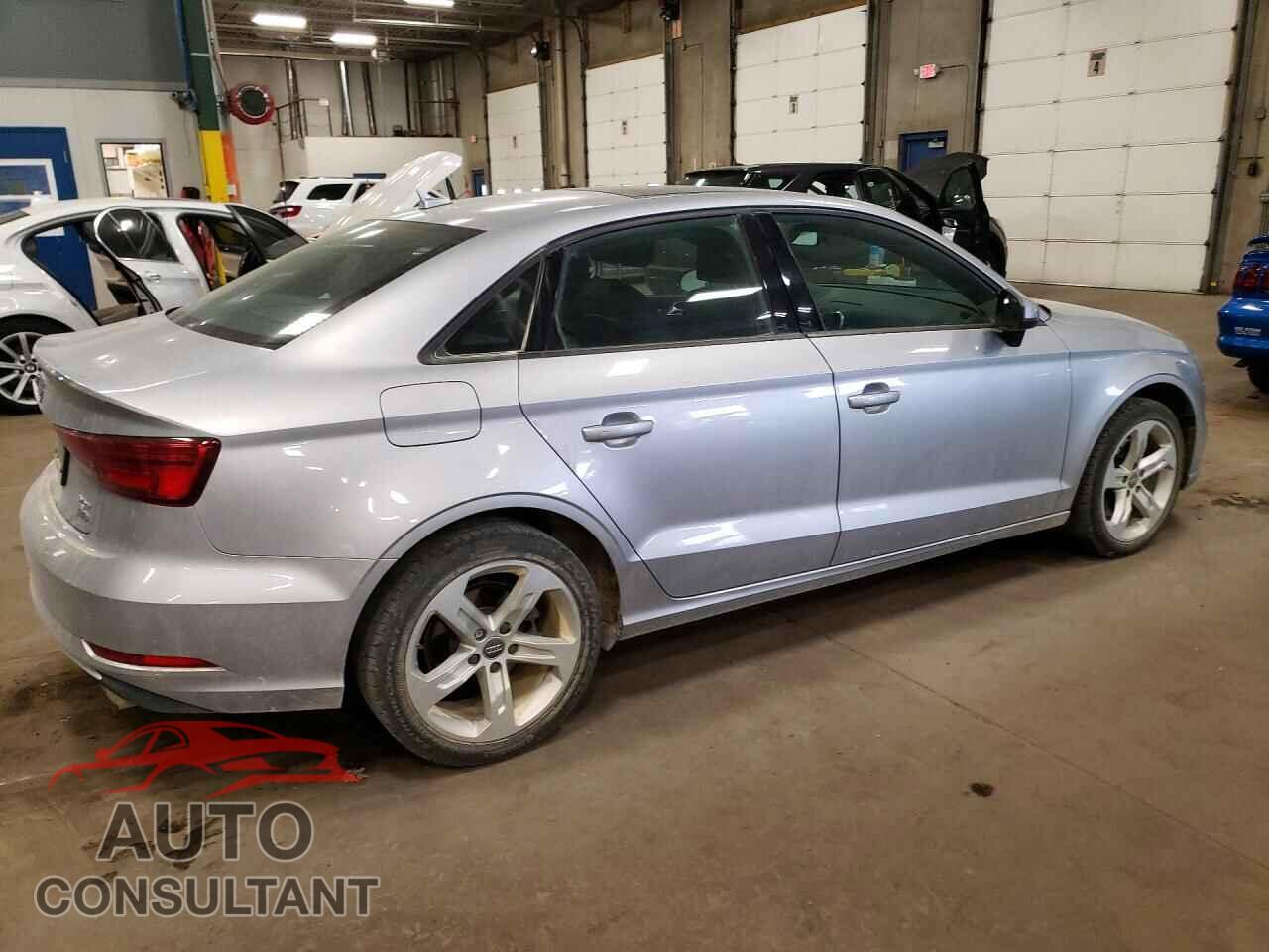 AUDI A3 2017 - WAUB8GFF0H1015591