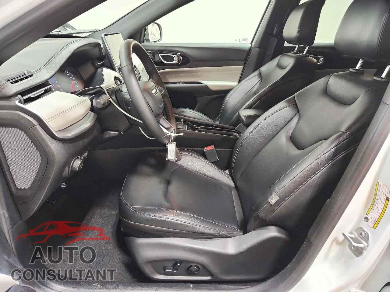 JEEP COMPASS 2025 - 3C4NJDCN9ST581425