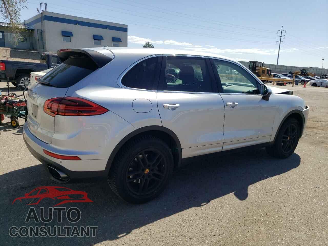 PORSCHE CAYENNE 2016 - WP1AA2A23GLA00787