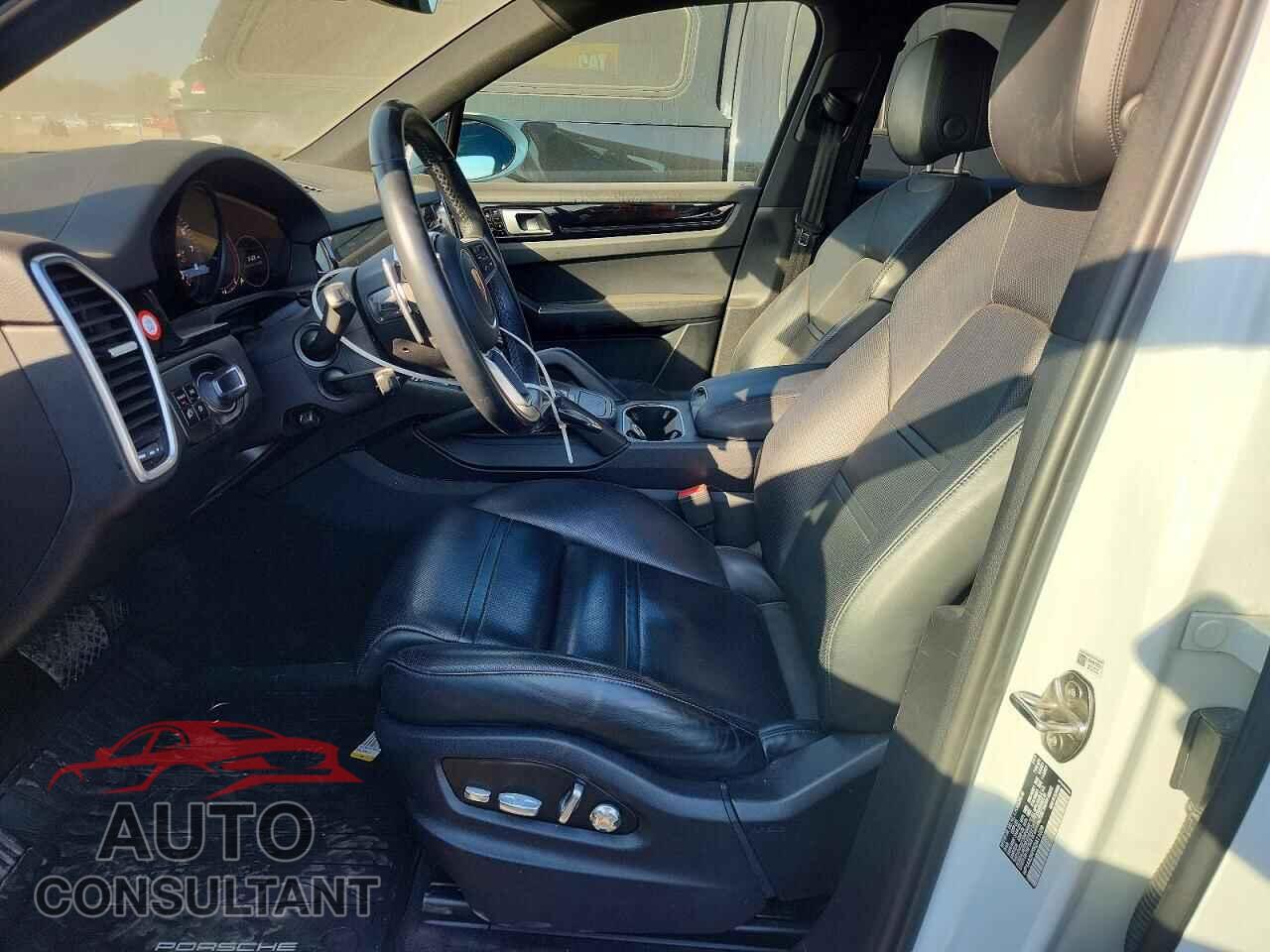 PORSCHE CAYENNE 2019 - WP1AA2AY9KDA11039