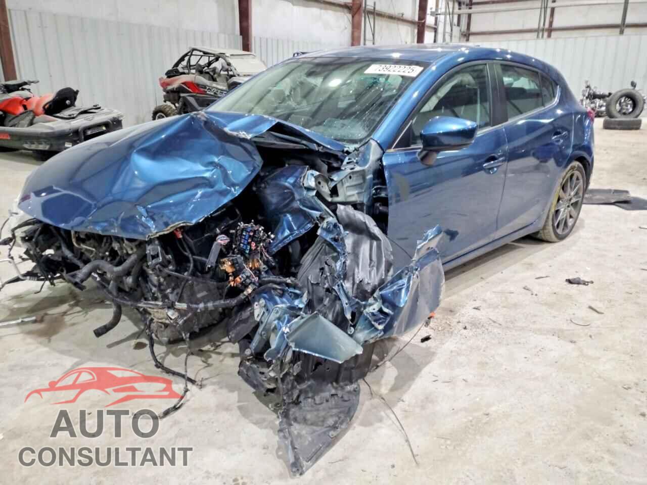 MAZDA 3 2018 - 3MZBN1M30JM234591