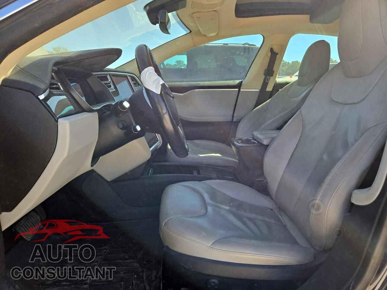 TESLA MODEL S 2014 - 5YJSA1H10EFP55635