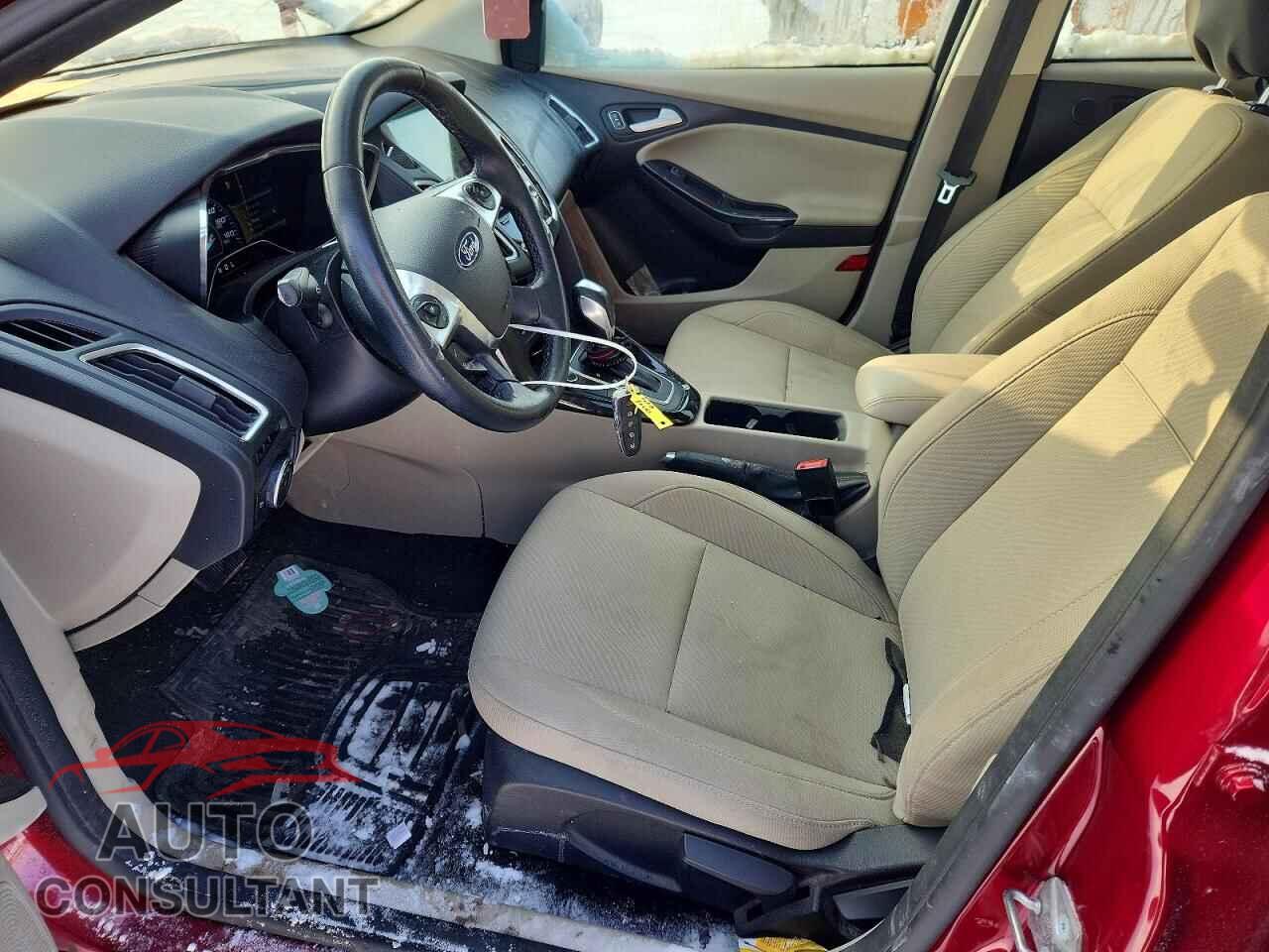 FORD FOCUS 2017 - 1FADP3R48HL261056