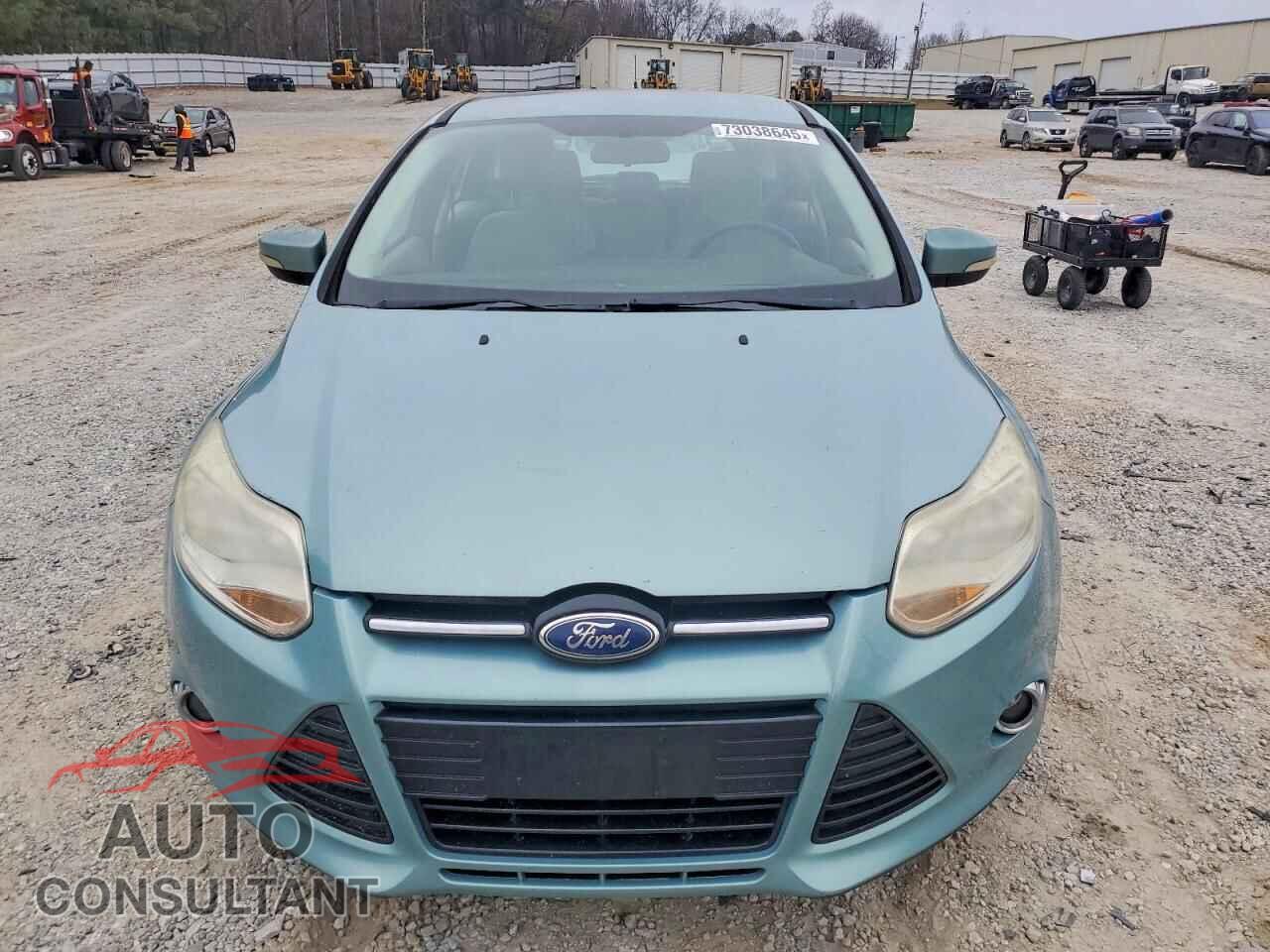 FORD FOCUS 2012 - 1FAHP3M22CL303074