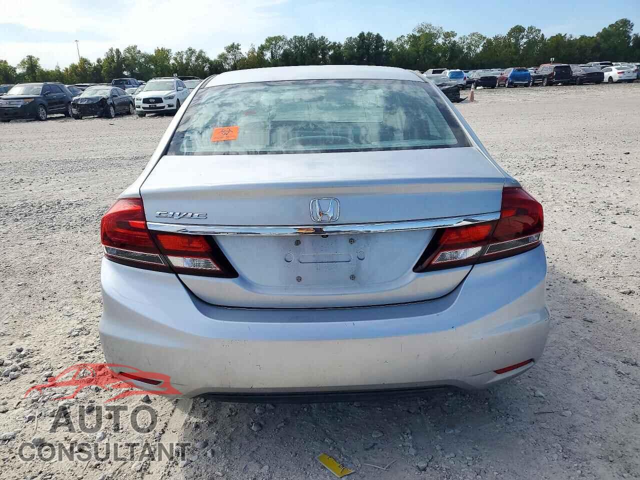HONDA CIVIC 2013 - 2HGFB2F55DH596342