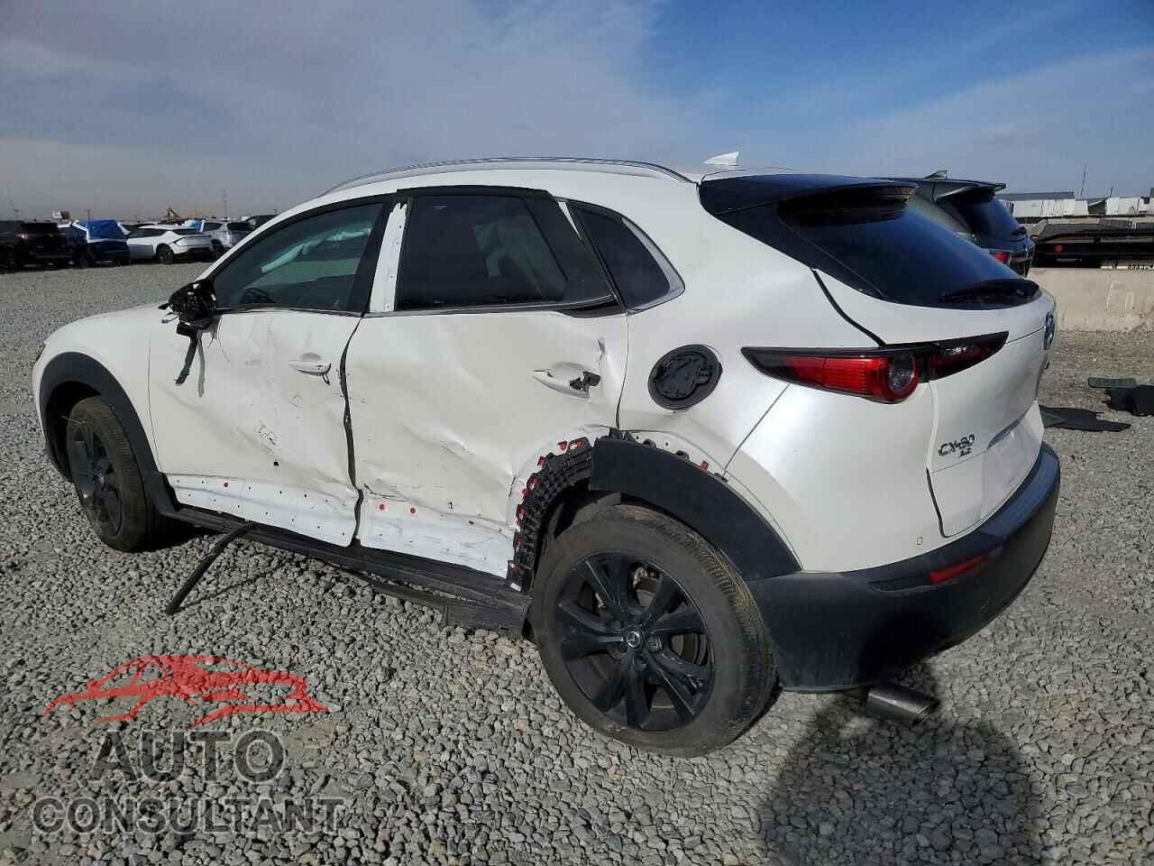 MAZDA CX30 2023 - 3MVDMBEY0PM572255