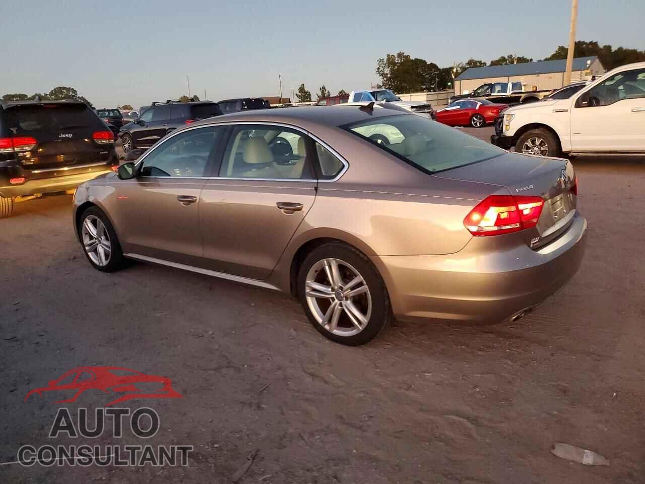 VOLKSWAGEN PASSAT 2015 - 1VWBV7A37FC014543