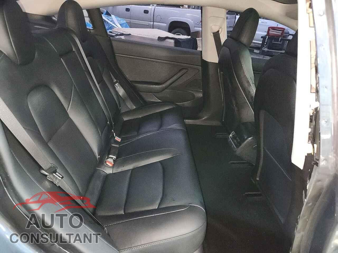TESLA MODEL 3 2018 - 5YJ3E1EB4JF128548