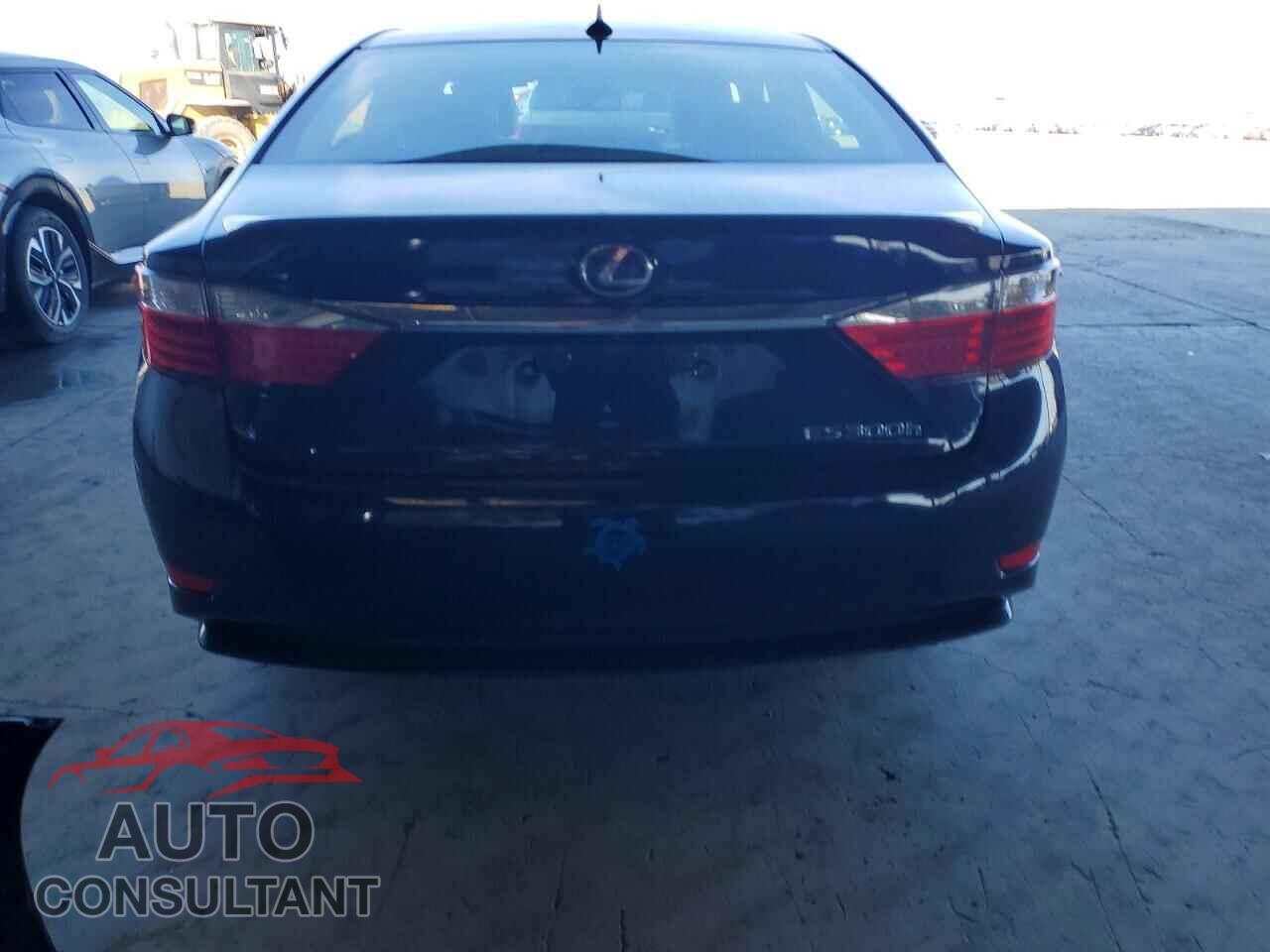 LEXUS ES300 2014 - JTHBW1GG3E2068562