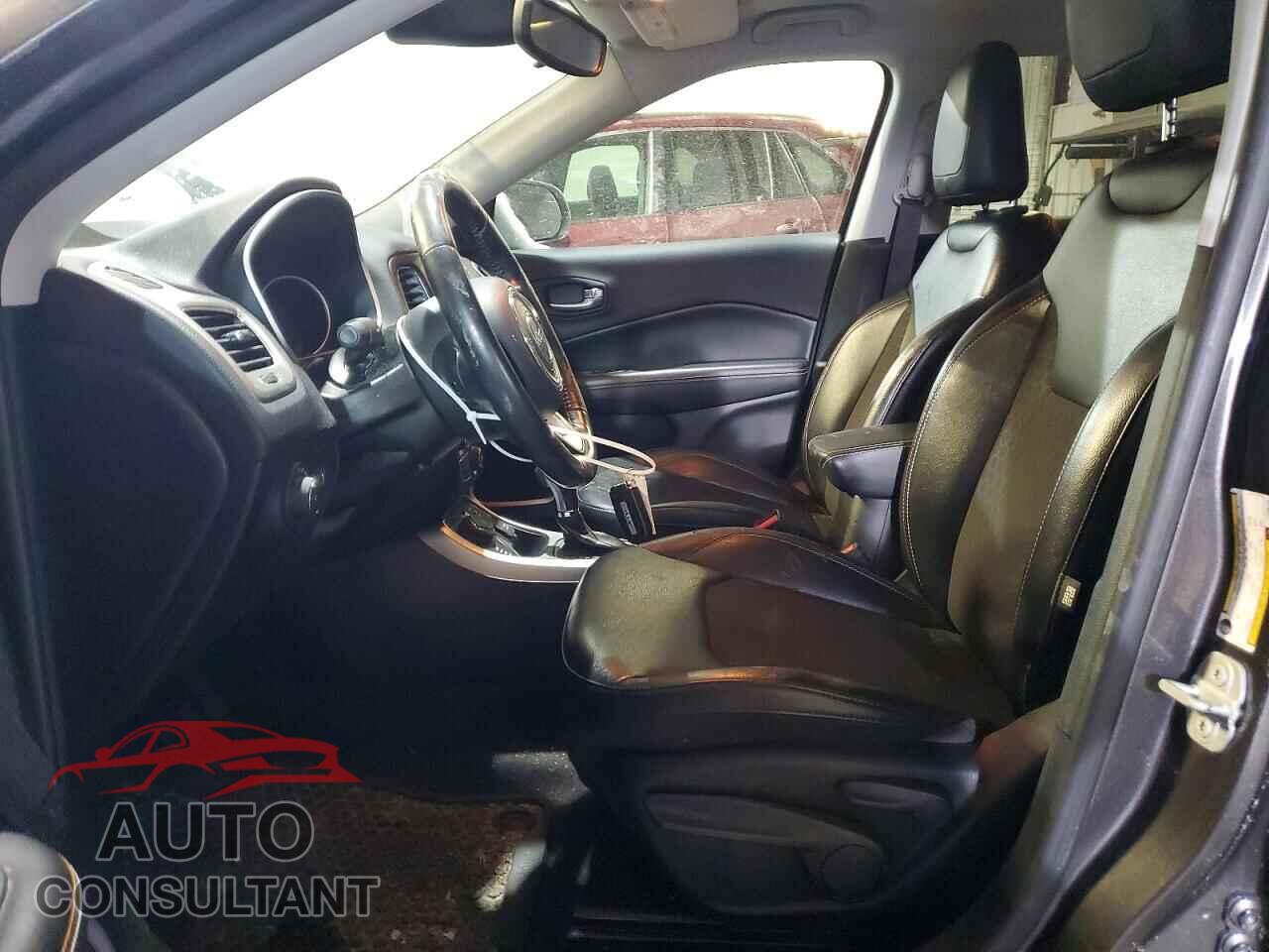 JEEP COMPASS 2020 - 3C4NJDBB4LT256173