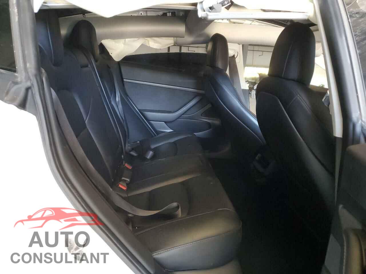 TESLA MODEL 3 2021 - 5YJ3E1EA2MF859703