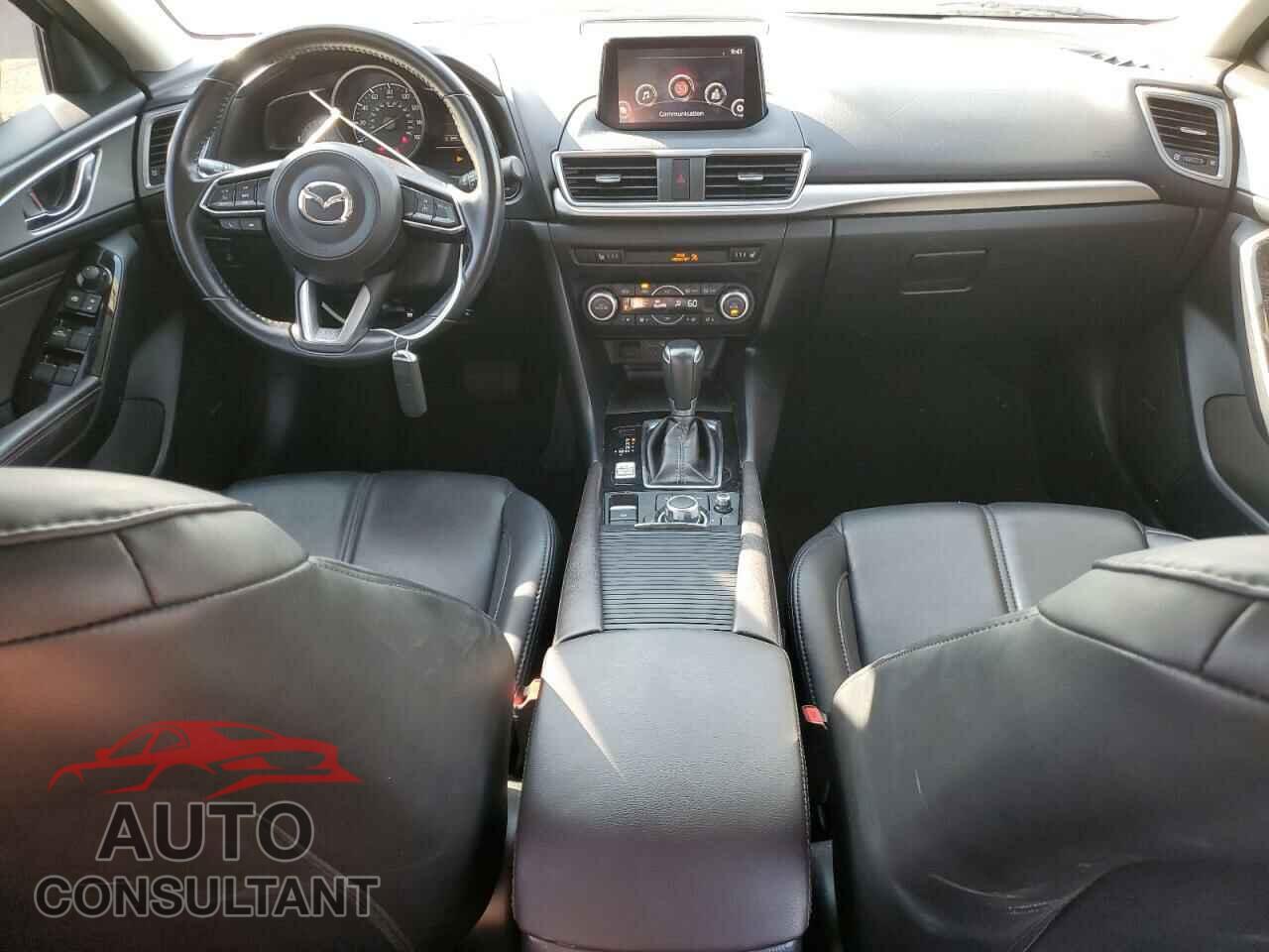 MAZDA 3 2018 - 3MZBN1V3XJM246696