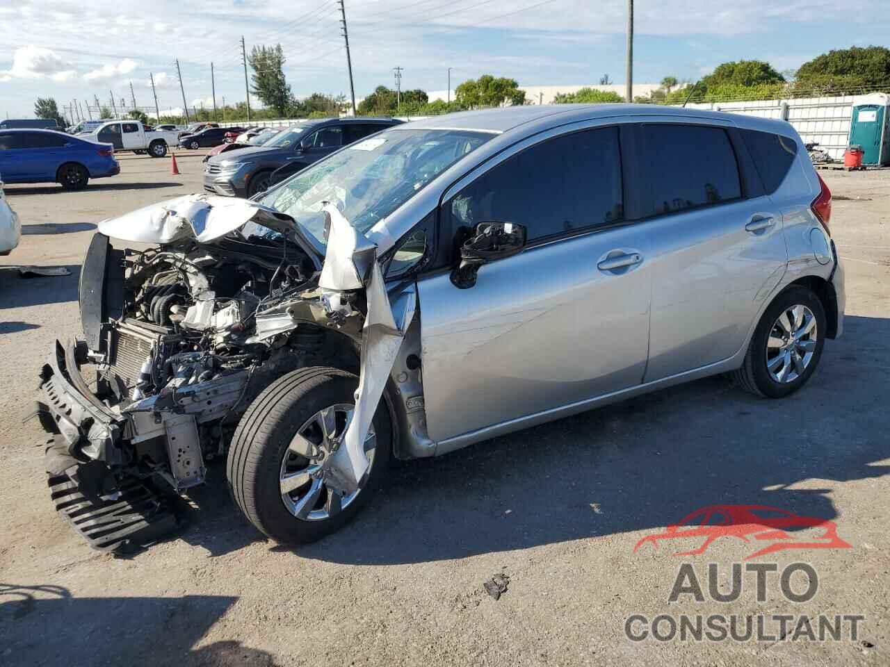 NISSAN VERSA 2018 - 3N1CE2CP3JL365203