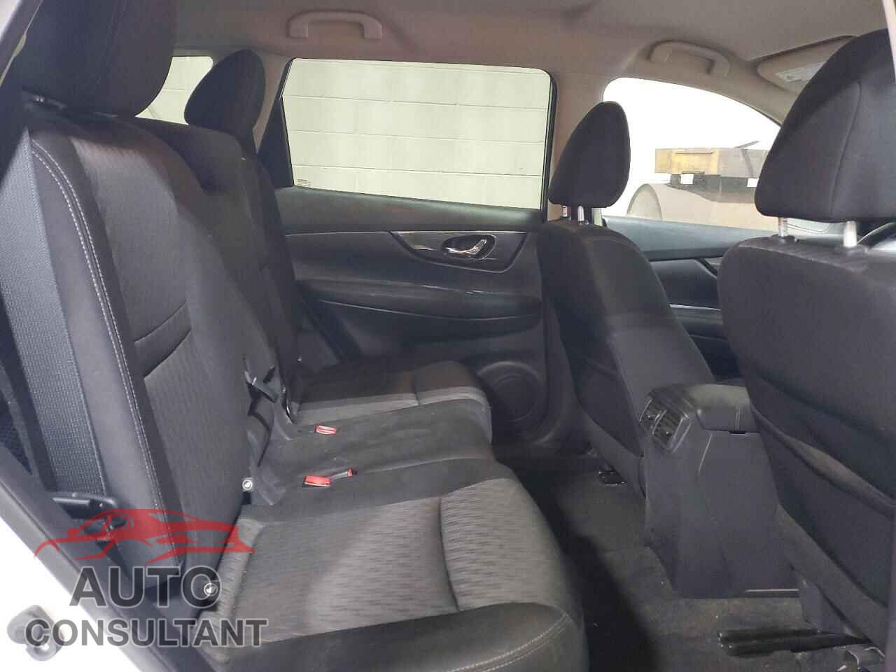 NISSAN ROGUE 2018 - KNMAT2MV5JP619151