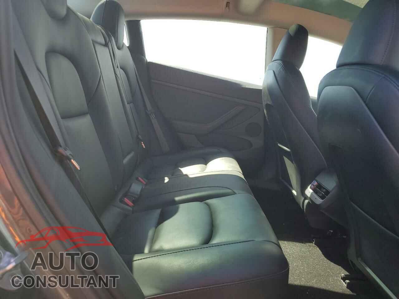 TESLA MODEL 3 2023 - 5YJ3E1EA2PF642575