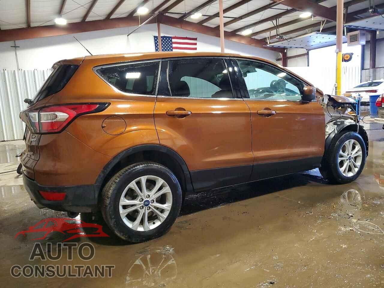 FORD ESCAPE 2017 - 1FMCU9G96HUB74424