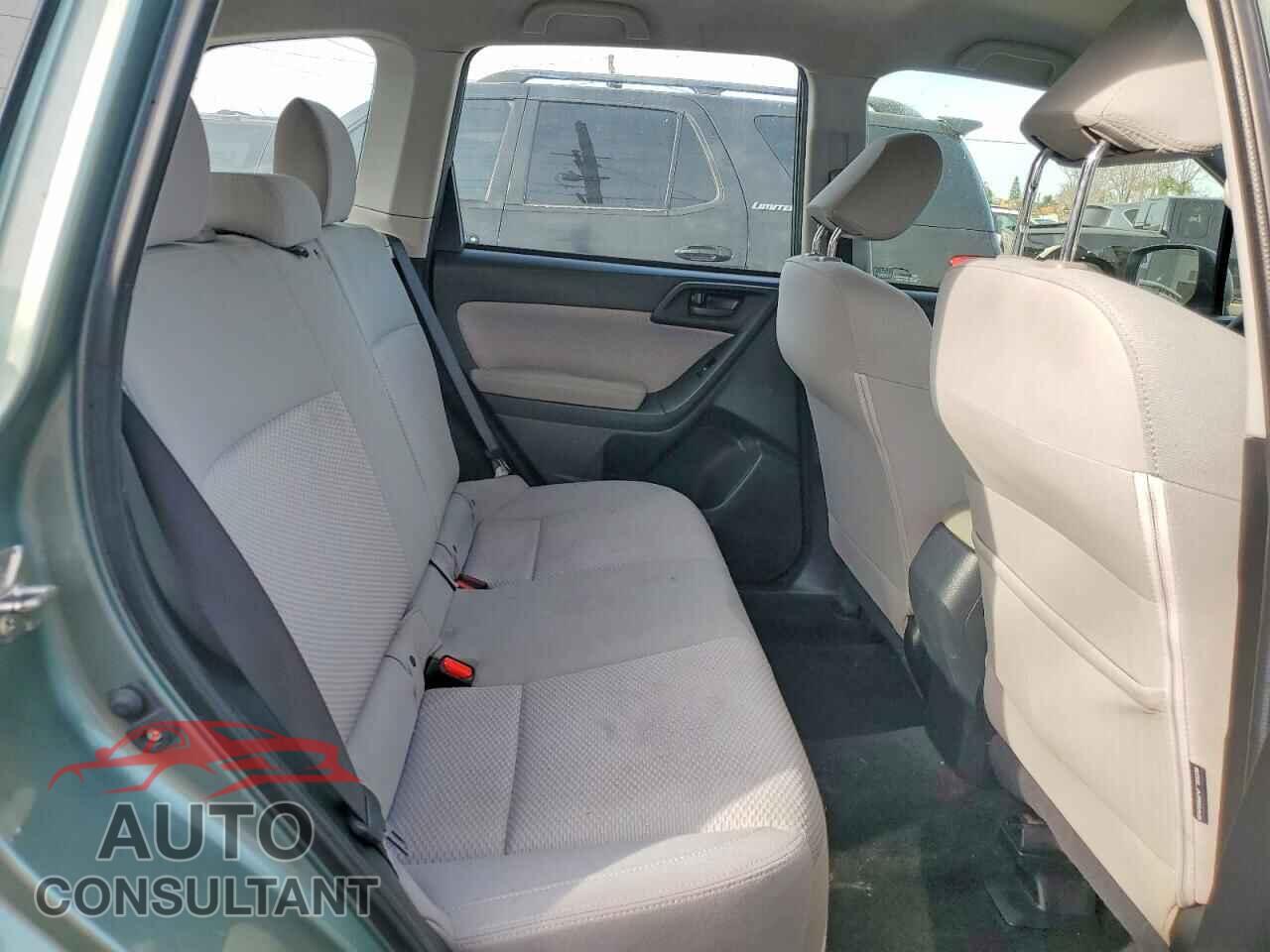 SUBARU FORESTER 2018 - JF2SJAAC2JH527983