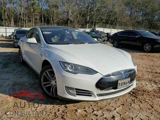 TESLA MODEL S 2013 - 5YJSA1CN9DFP26272