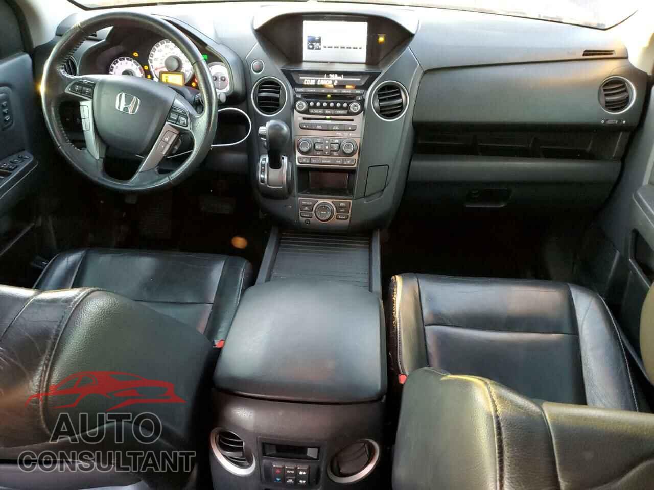HONDA PILOT 2015 - 5FNYF4H96FB034725