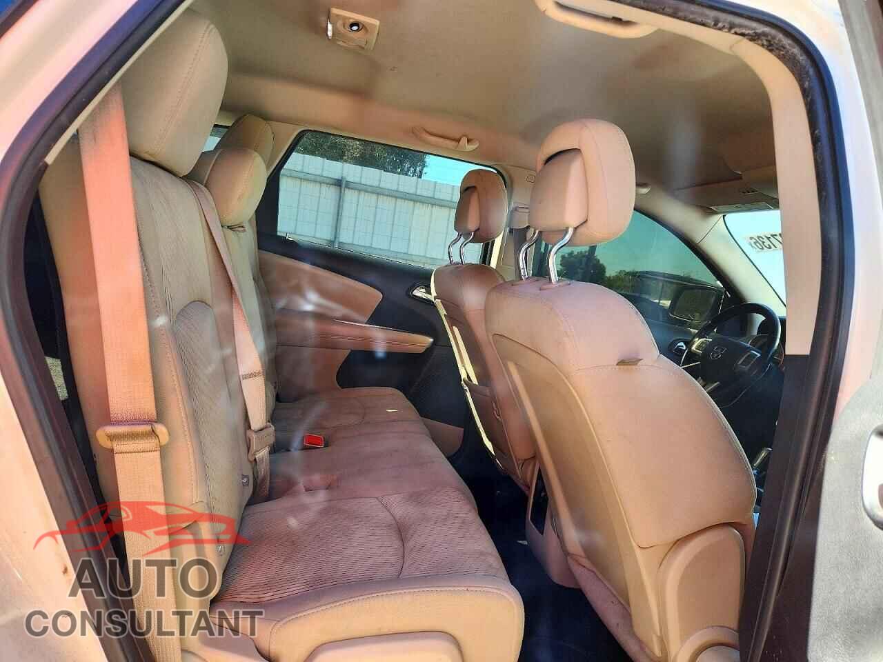 DODGE JOURNEY 2012 - 3C4PDCBG8CT199224