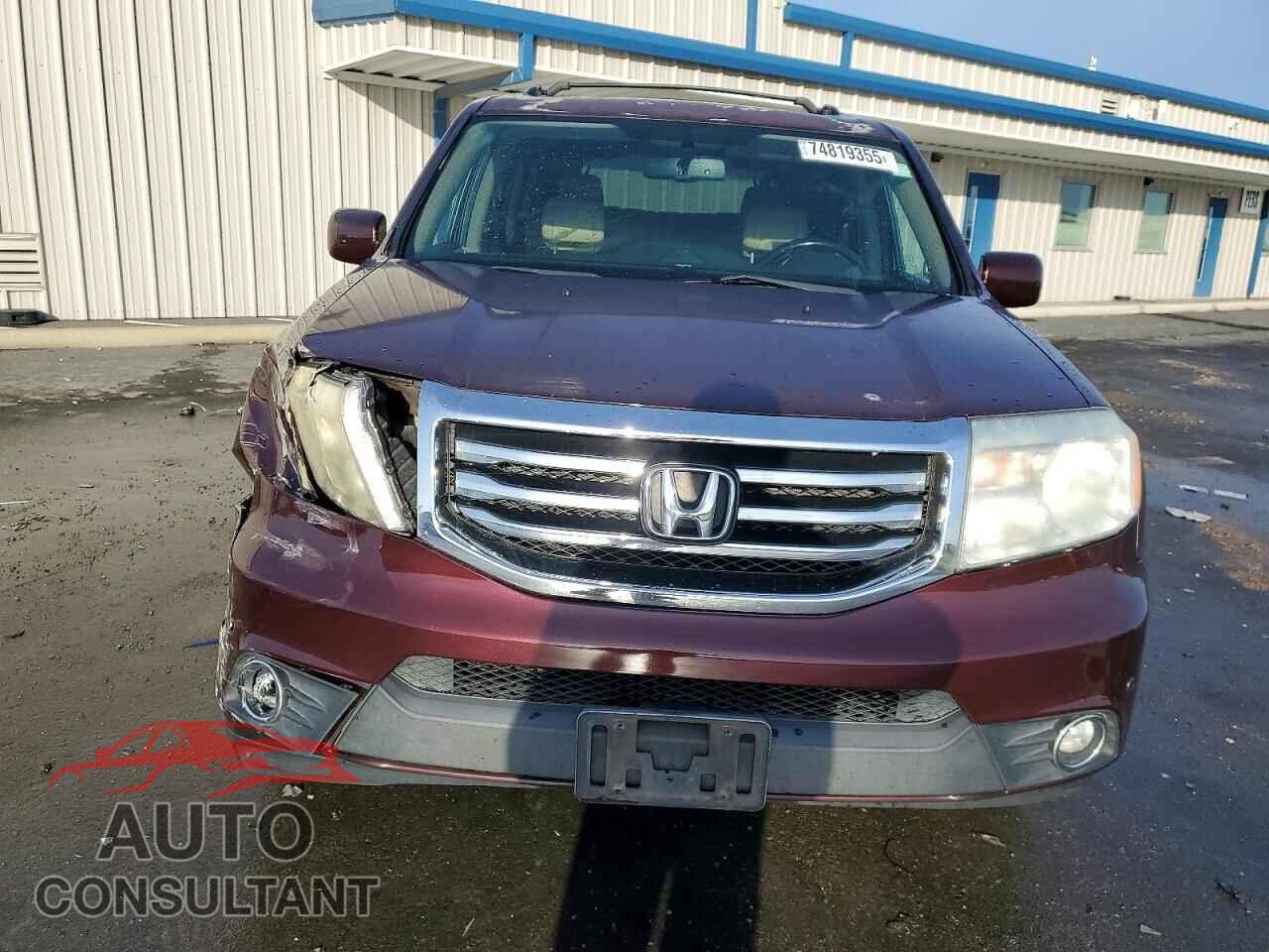 HONDA PILOT 2013 - 5FNYF4H96DB064787