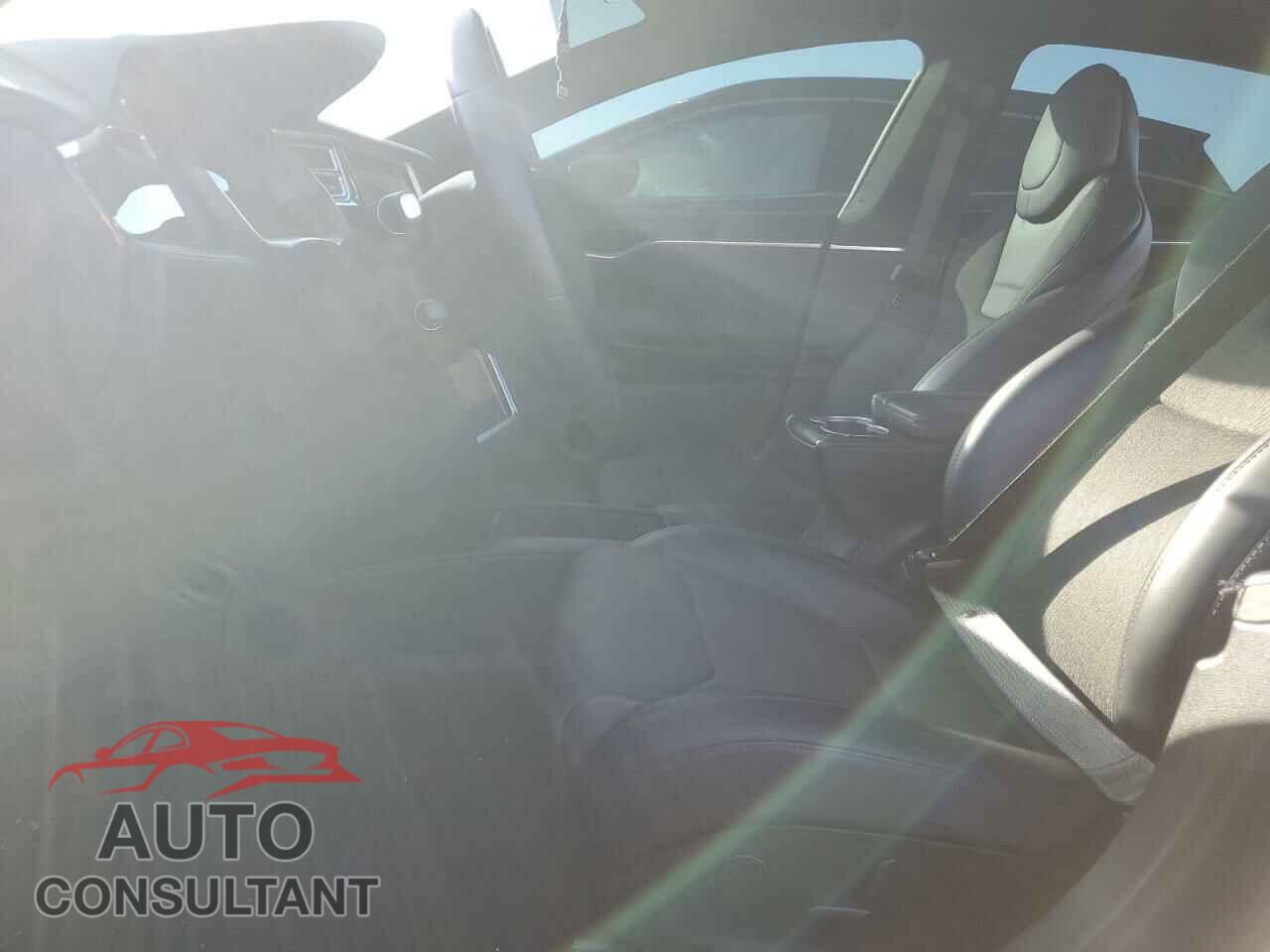 TESLA MODEL S 2017 - 5YJSA1E17HF209651