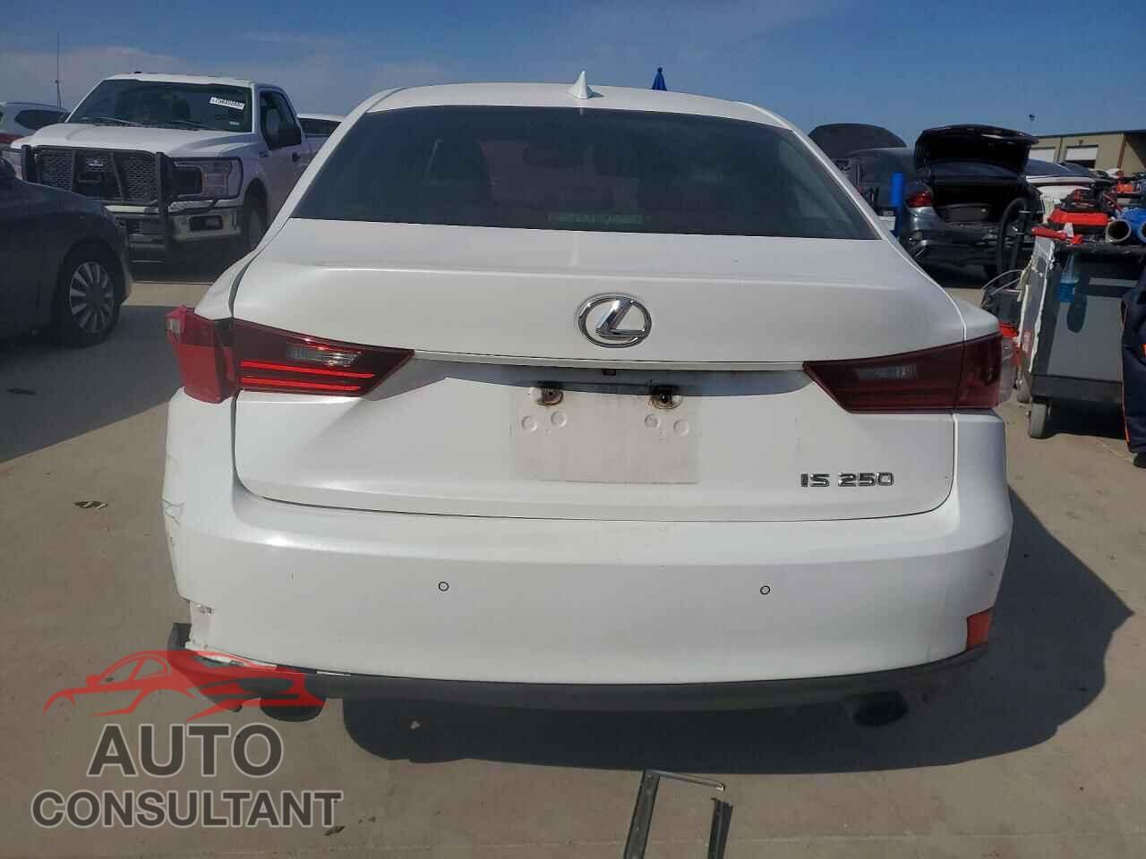 LEXUS IS 2014 - JTHBF1D28E5010678