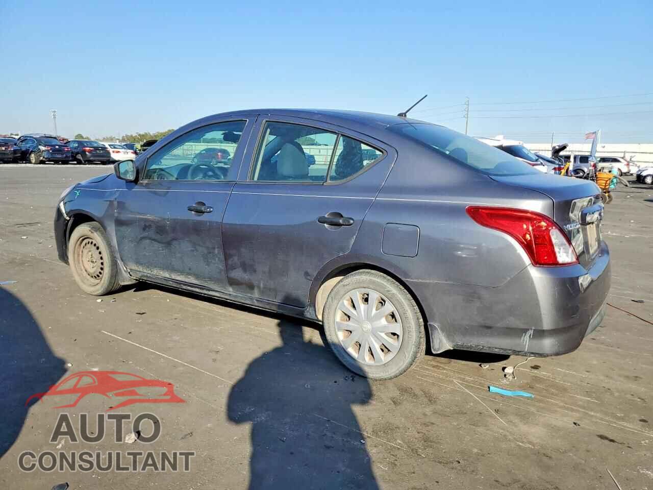NISSAN VERSA 2019 - 3N1CN7AP3KL804871