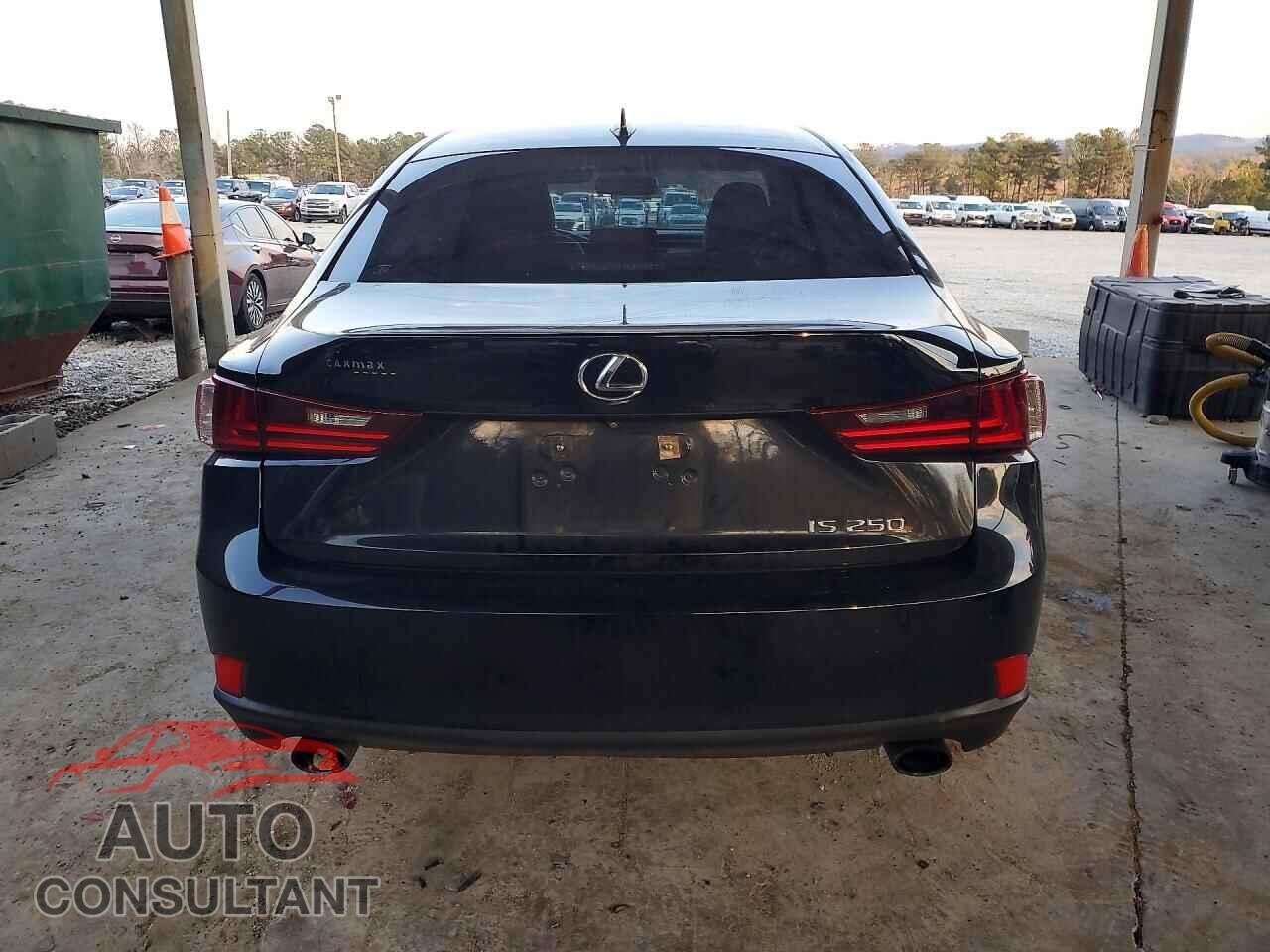 LEXUS IS 2015 - JTHBF1D20F5050416