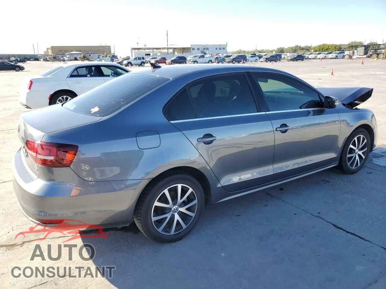 VOLKSWAGEN JETTA 2017 - 3VWDB7AJ2HM413510