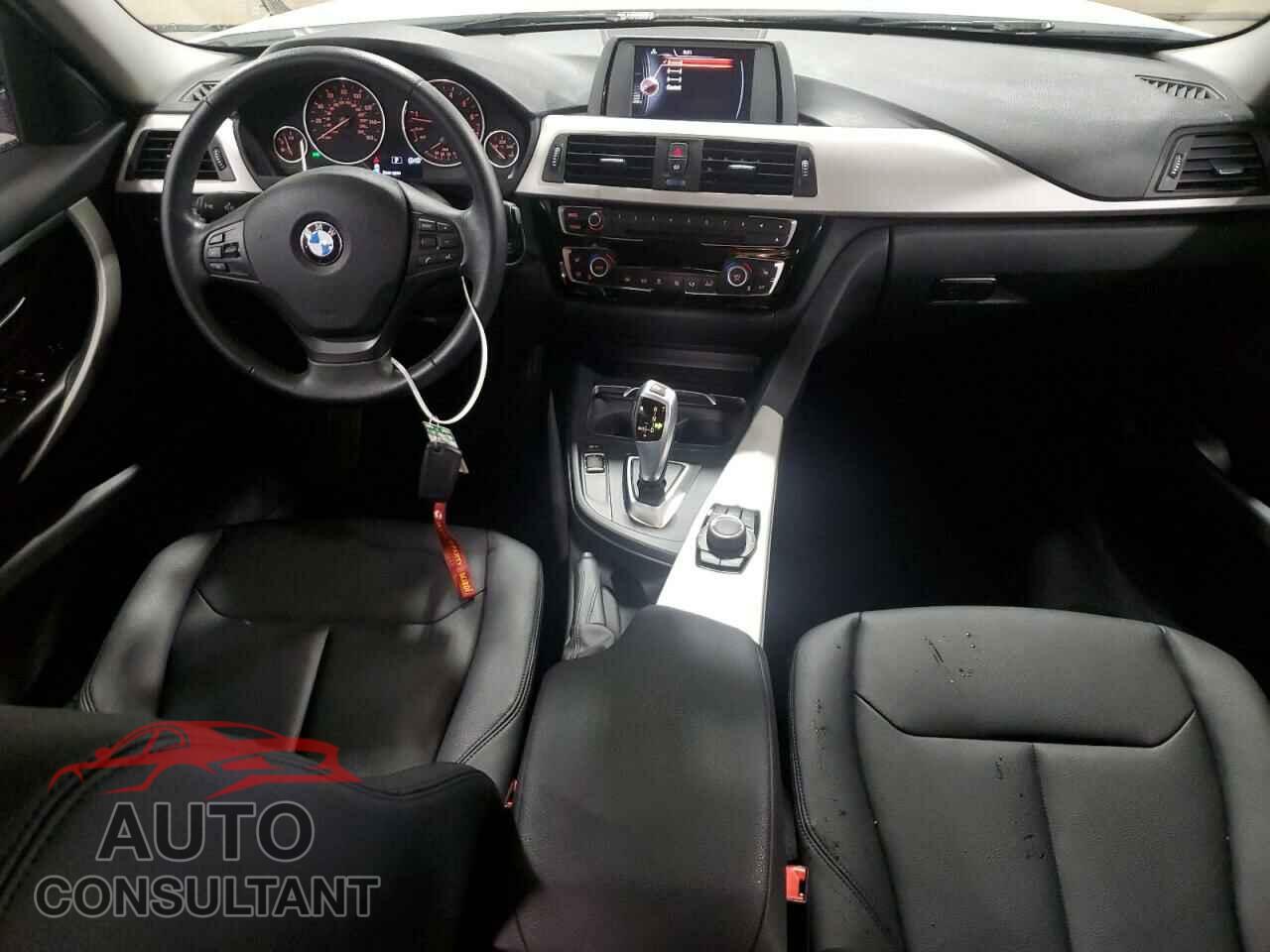 BMW 3 SERIES 2016 - WBA8E5G56GNU21167