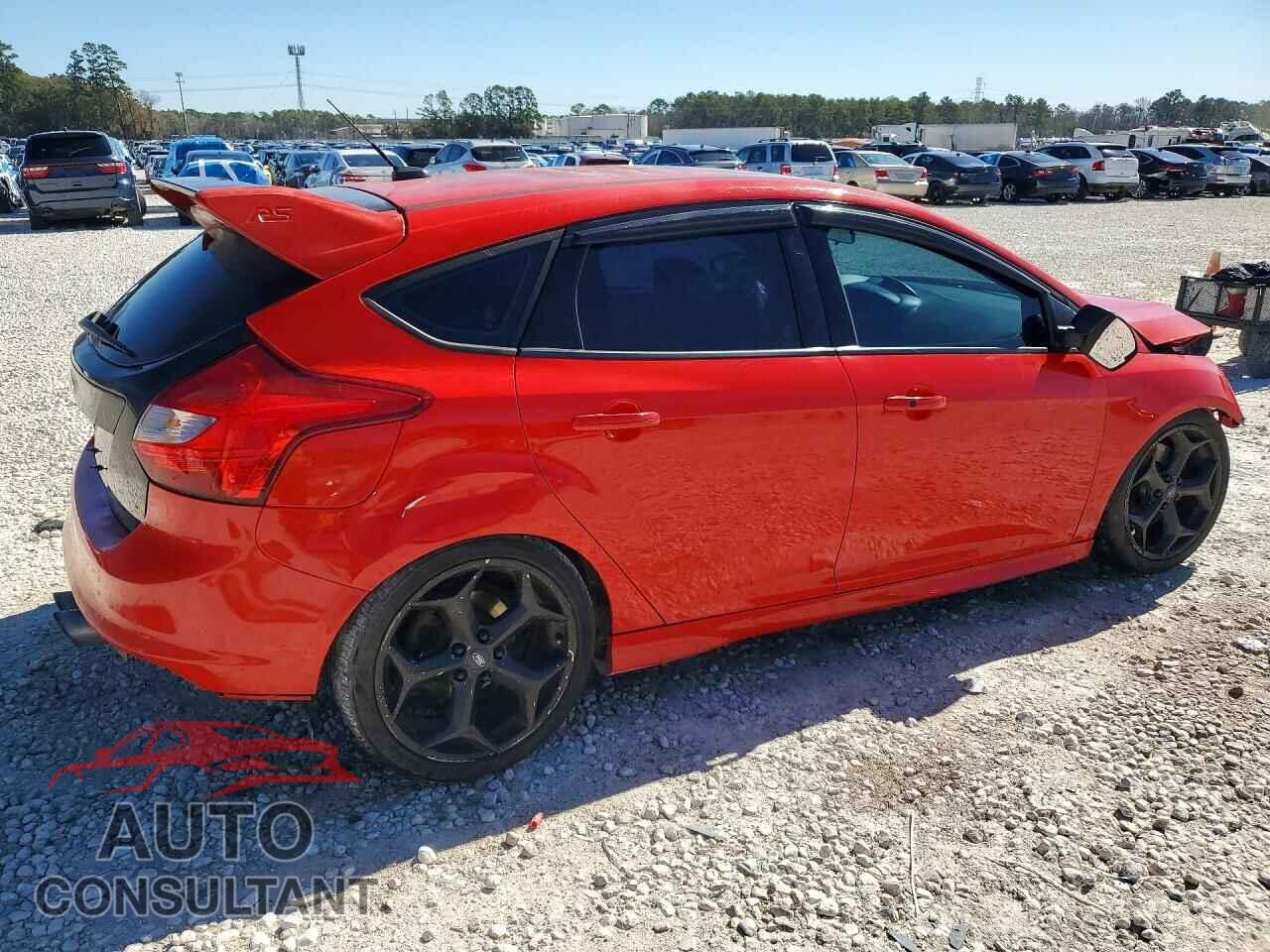 FORD FOCUS 2013 - 1FADP3L96DL364653
