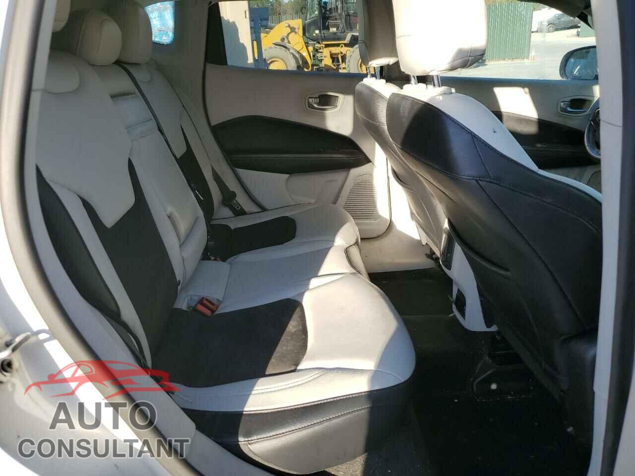 JEEP COMPASS 2017 - 3C4NJCBB0HT653039