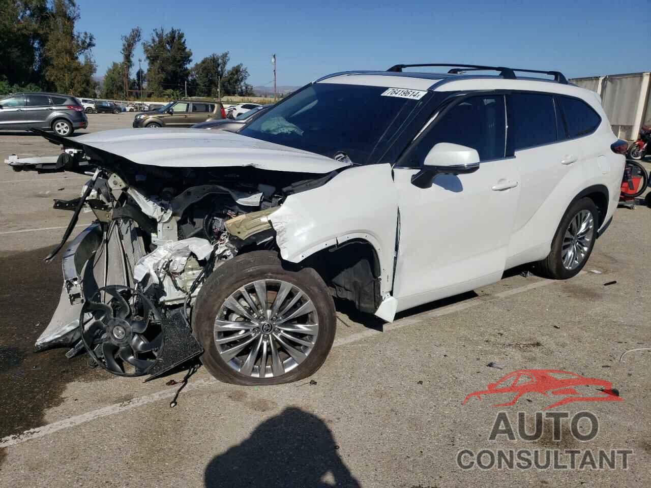 TOYOTA HIGHLANDER 2023 - 5TDKDRAH3PS509237