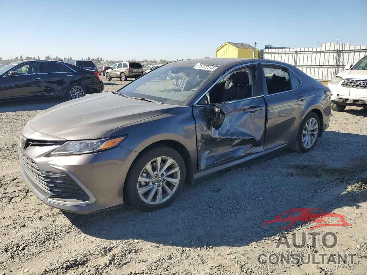 TOYOTA CAMRY 2023 - 4T1C11AK8PU750728